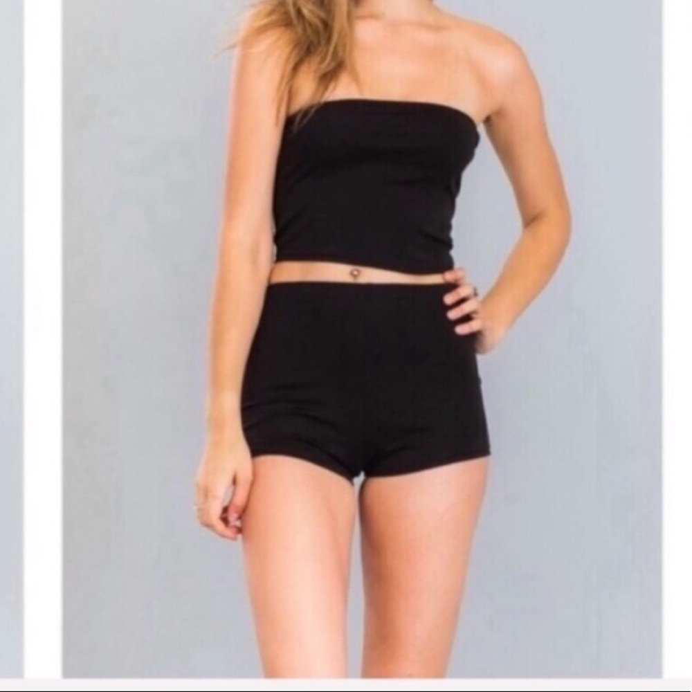 Capella black tight shorts